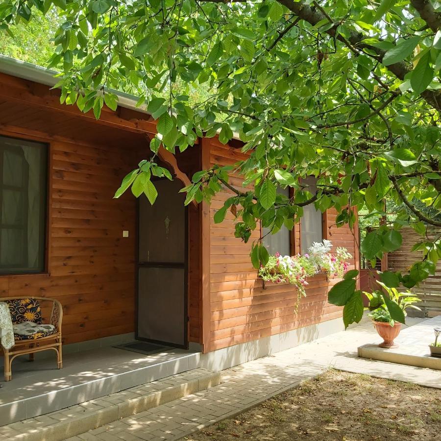 Melinda Nyaralohaz Apartment Balatonkenese Exterior photo